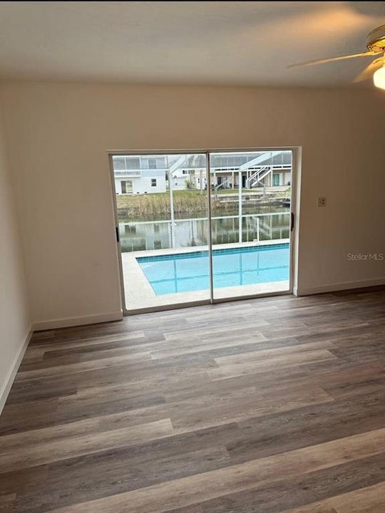 For Sale: $485,000 (3 beds, 3 baths, 1600 Square Feet)