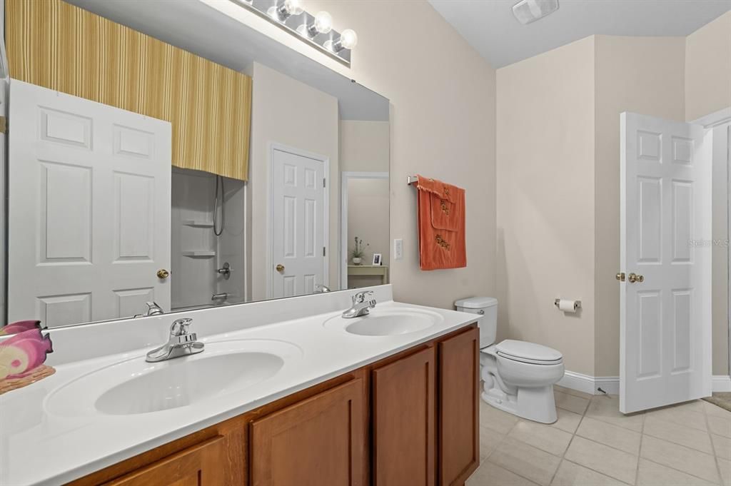 Active With Contract: $365,000 (4 beds, 2 baths, 2036 Square Feet)