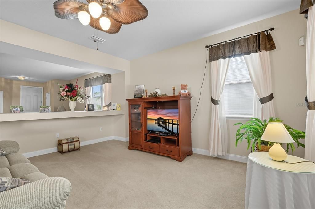 Active With Contract: $365,000 (4 beds, 2 baths, 2036 Square Feet)