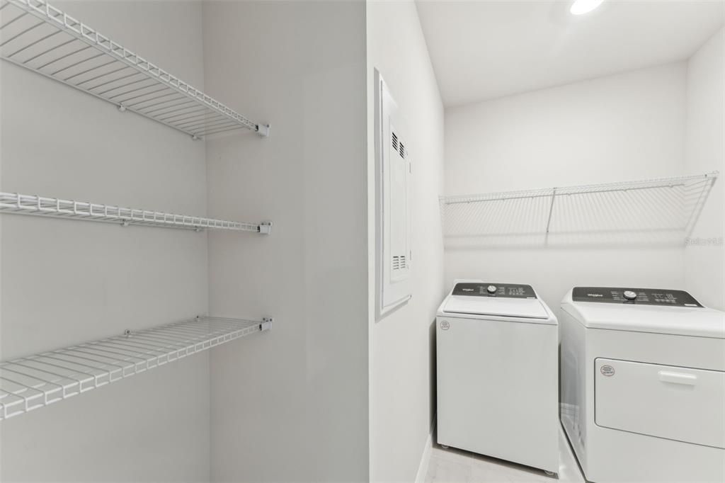 Под контрактом: $259,999 (3 спален, 2 ванн, 1269 Квадратных фут)