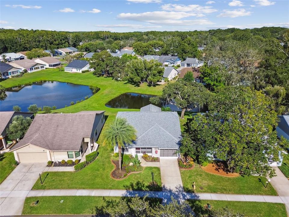 合同活跃: $269,000 (2 贝兹, 2 浴室, 1570 平方英尺)