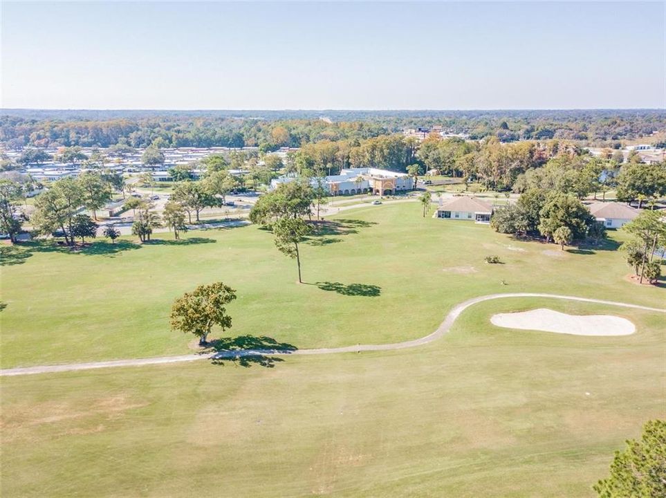 合同活跃: $269,000 (2 贝兹, 2 浴室, 1570 平方英尺)