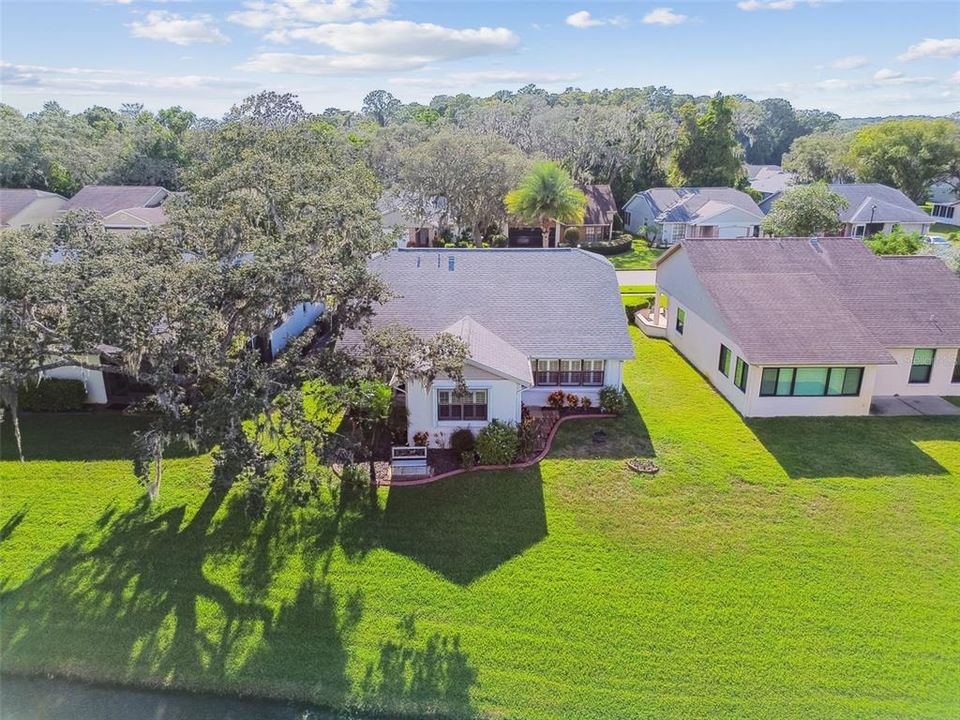 合同活跃: $269,000 (2 贝兹, 2 浴室, 1570 平方英尺)