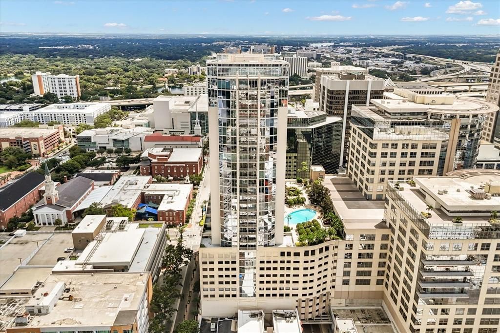 For Sale: $227,500 (1 beds, 1 baths, 857 Square Feet)