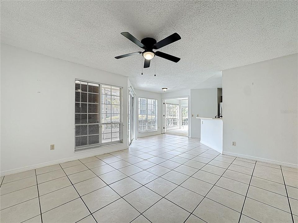 Activo con contrato: $210,000 (3 camas, 2 baños, 1263 Pies cuadrados)