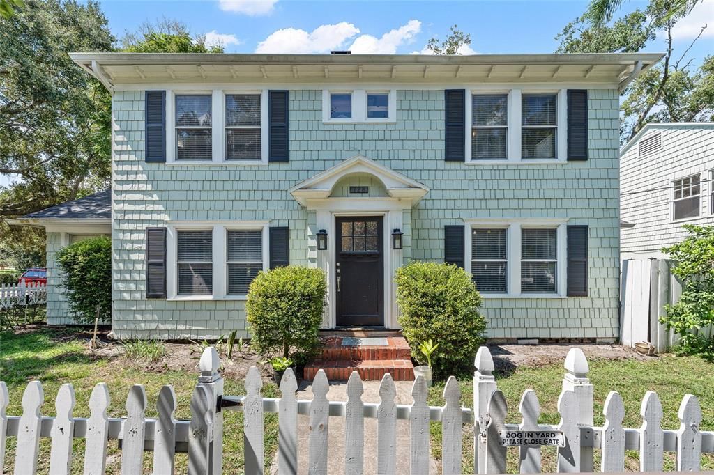 For Sale: $790,000 (3 beds, 2 baths, 2084 Square Feet)