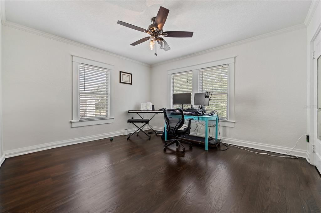 For Sale: $790,000 (3 beds, 2 baths, 2084 Square Feet)