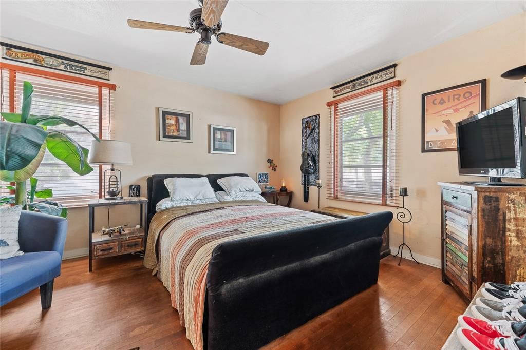 For Sale: $790,000 (3 beds, 2 baths, 2084 Square Feet)