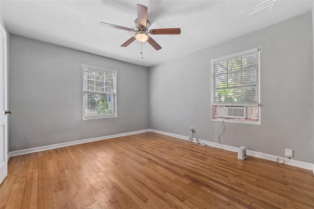 For Sale: $790,000 (3 beds, 2 baths, 2084 Square Feet)