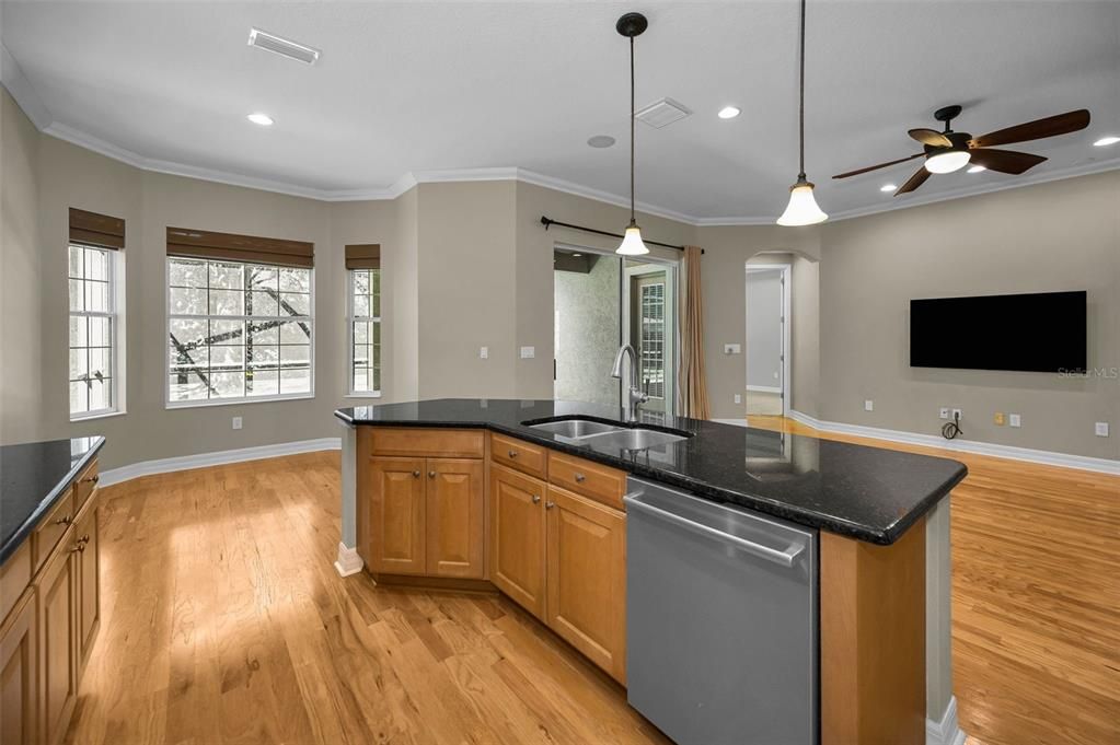 Active With Contract: $720,000 (4 beds, 3 baths, 2212 Square Feet)