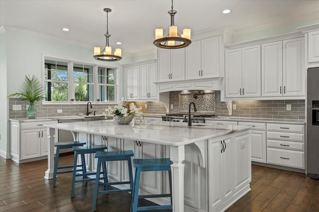 For Sale: $1,850,000 (5 beds, 4 baths, 4310 Square Feet)