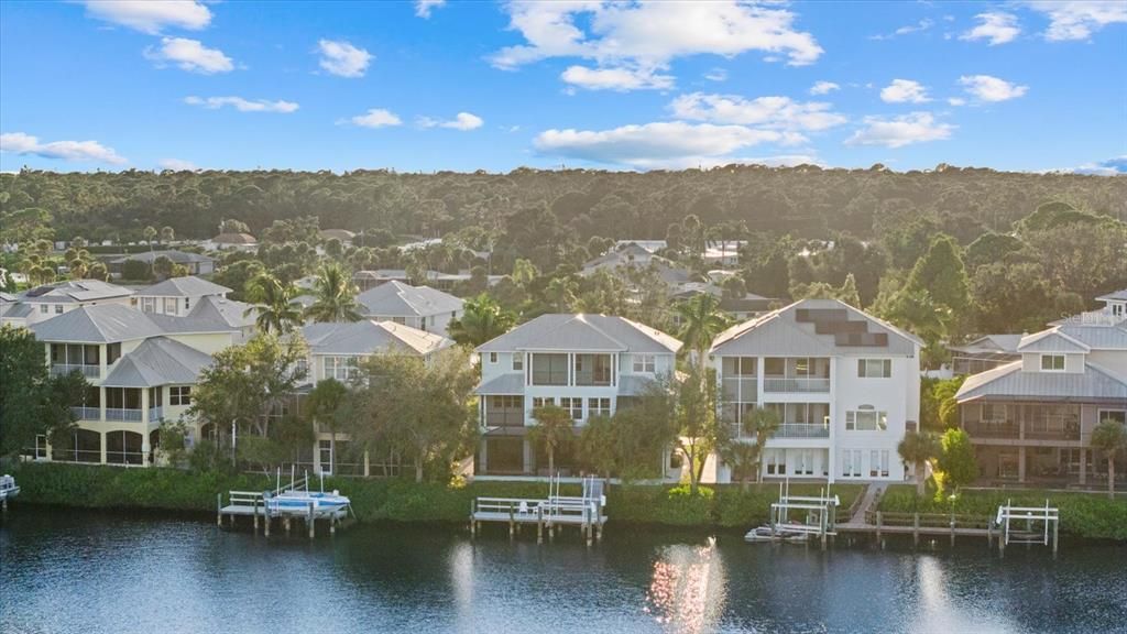 For Sale: $1,850,000 (5 beds, 4 baths, 4310 Square Feet)