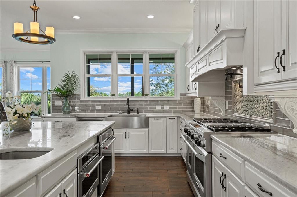 For Sale: $1,850,000 (5 beds, 4 baths, 4310 Square Feet)