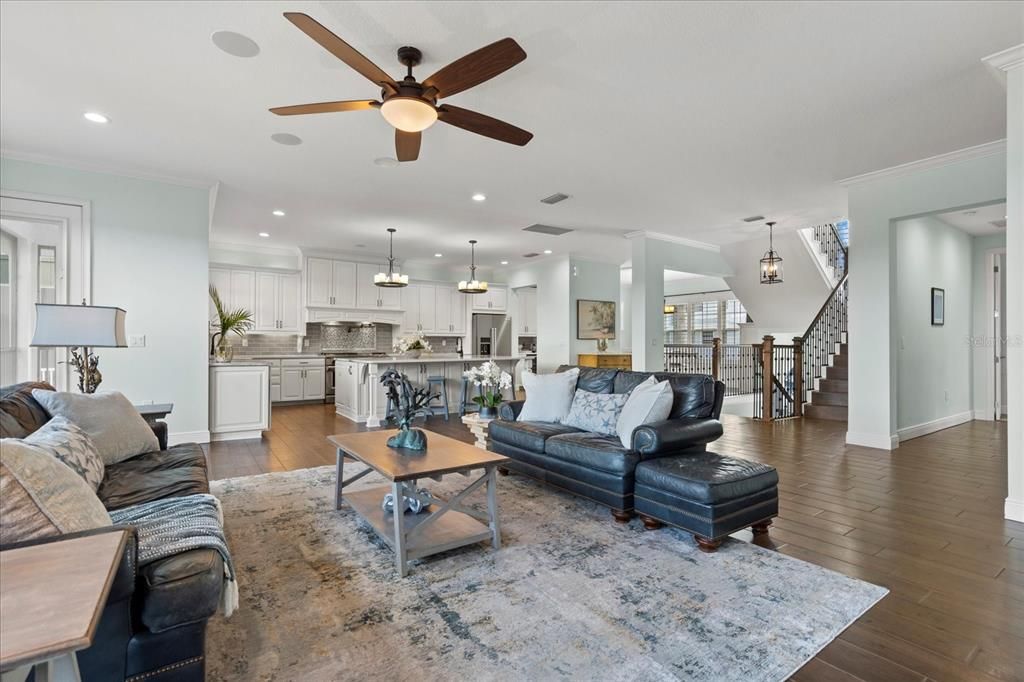 For Sale: $1,850,000 (5 beds, 4 baths, 4310 Square Feet)