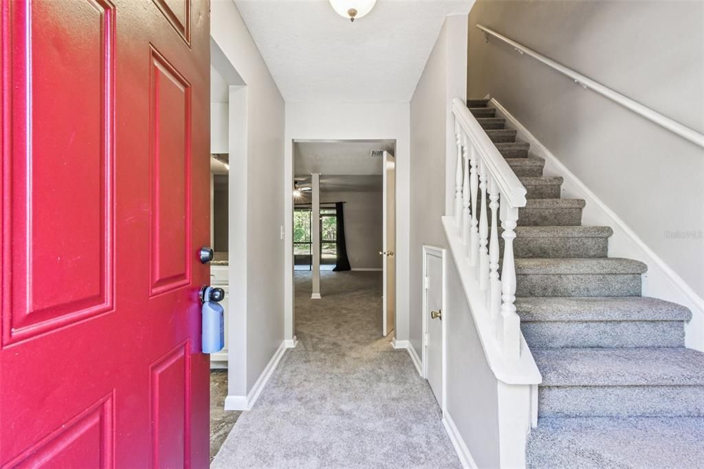 Active With Contract: $250,000 (2 beds, 2 baths, 1280 Square Feet)