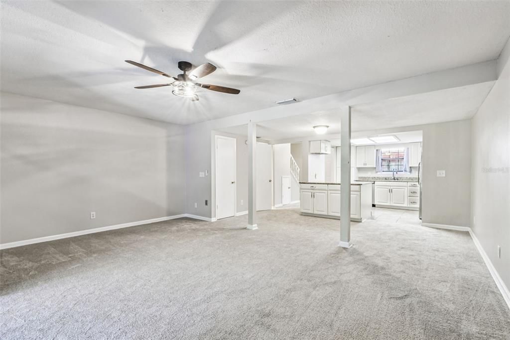 Active With Contract: $250,000 (2 beds, 2 baths, 1280 Square Feet)