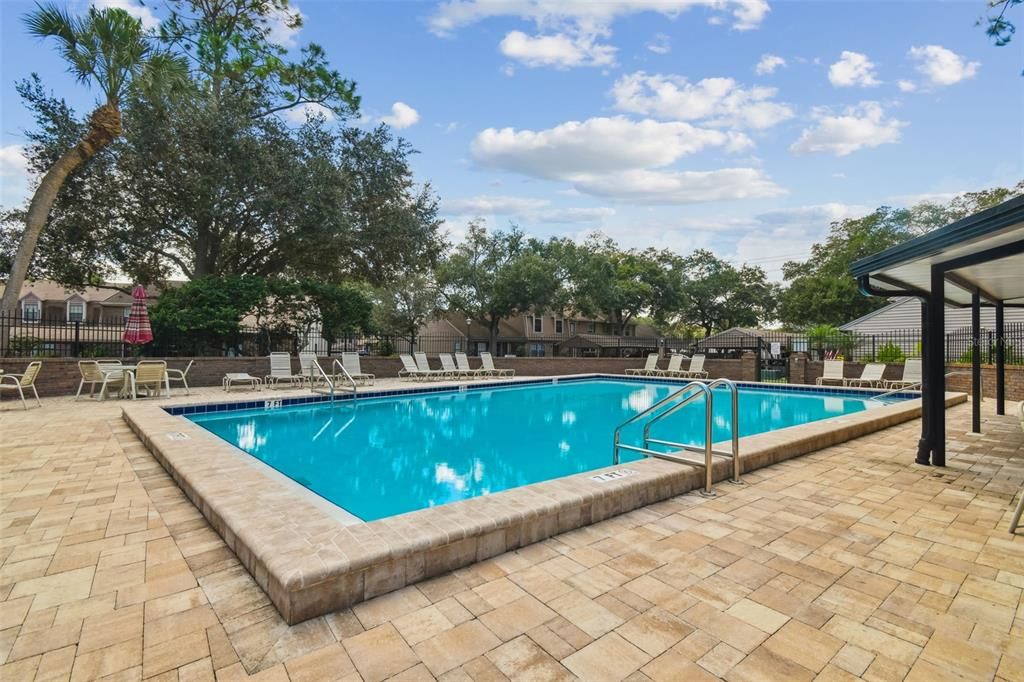 Active With Contract: $250,000 (2 beds, 2 baths, 1280 Square Feet)