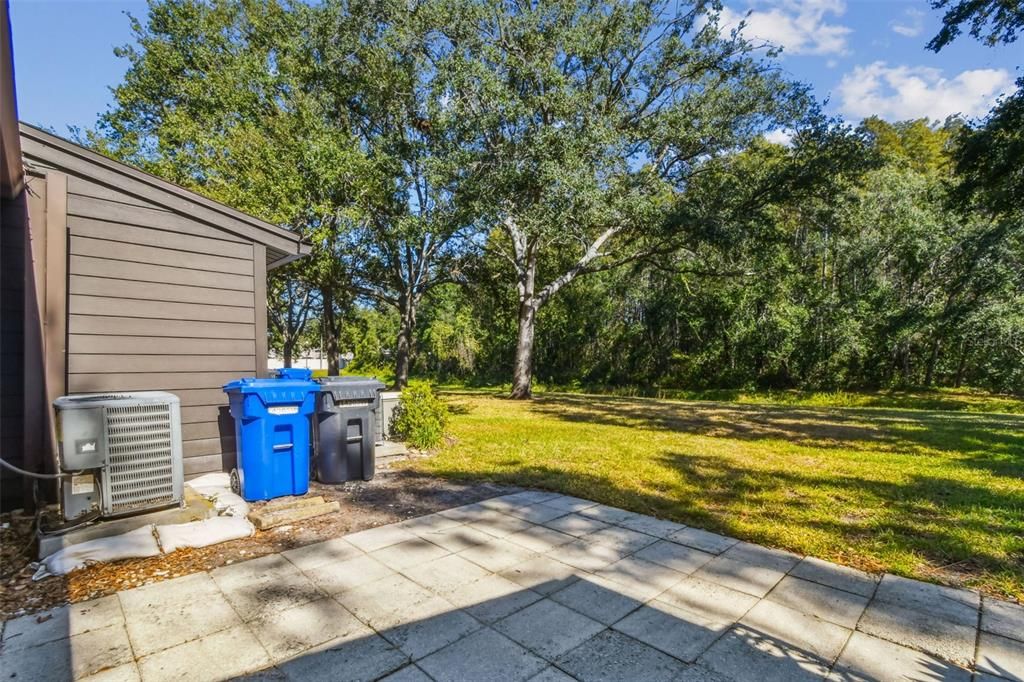 Active With Contract: $250,000 (2 beds, 2 baths, 1280 Square Feet)