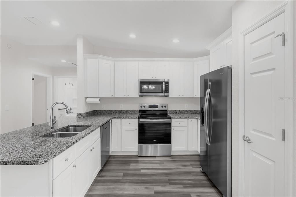 待售: $229,900 (3 贝兹, 2 浴室, 1316 平方英尺)