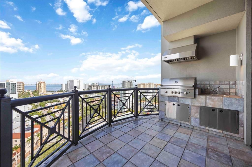 For Sale: $3,499,900 (3 beds, 3 baths, 3268 Square Feet)