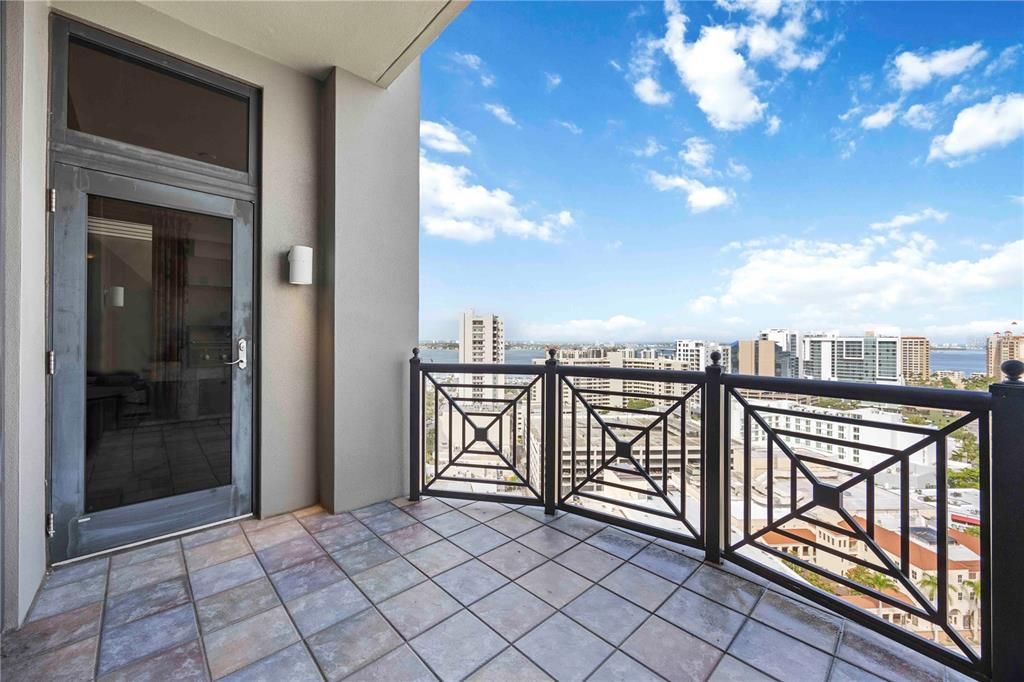 For Sale: $3,499,900 (3 beds, 3 baths, 3268 Square Feet)