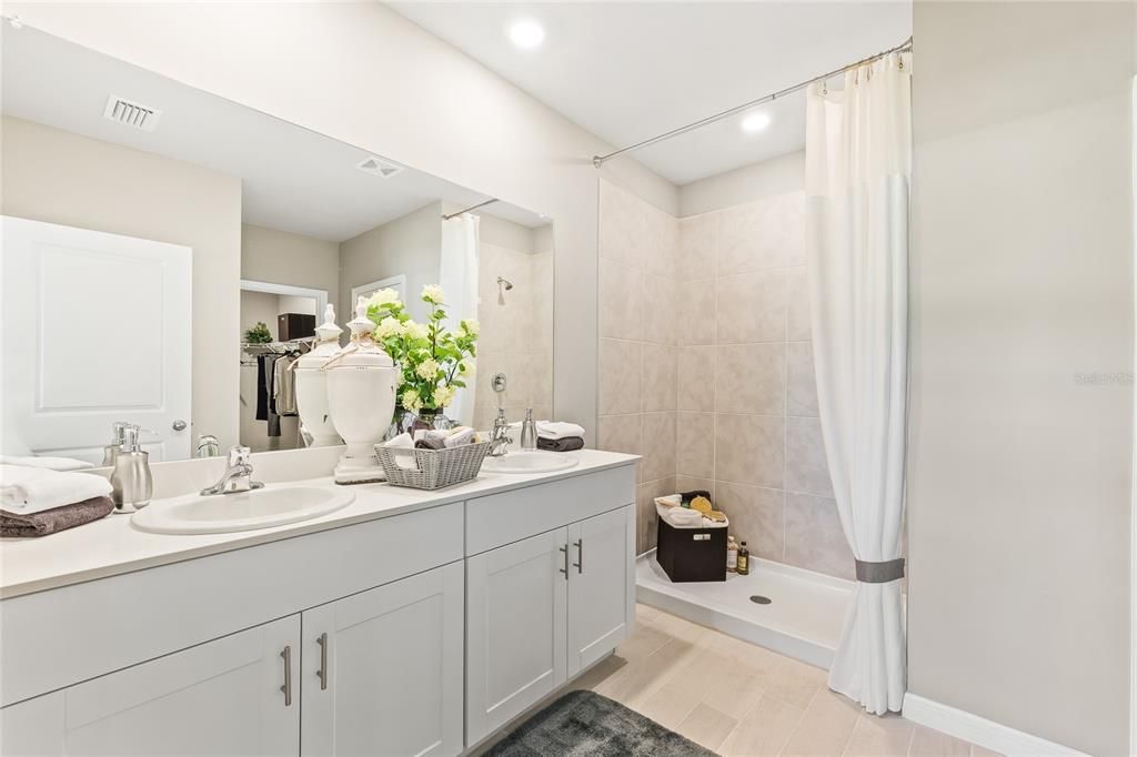 Active With Contract: $299,999 (4 beds, 2 baths, 1828 Square Feet)