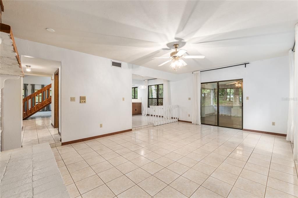 Active With Contract: $499,000 (4 beds, 2 baths, 2571 Square Feet)