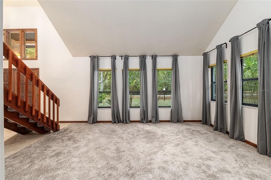 Active With Contract: $499,000 (4 beds, 2 baths, 2571 Square Feet)