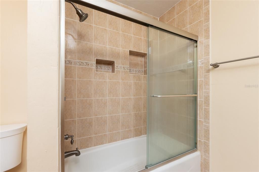 Active With Contract: $499,000 (4 beds, 2 baths, 2571 Square Feet)