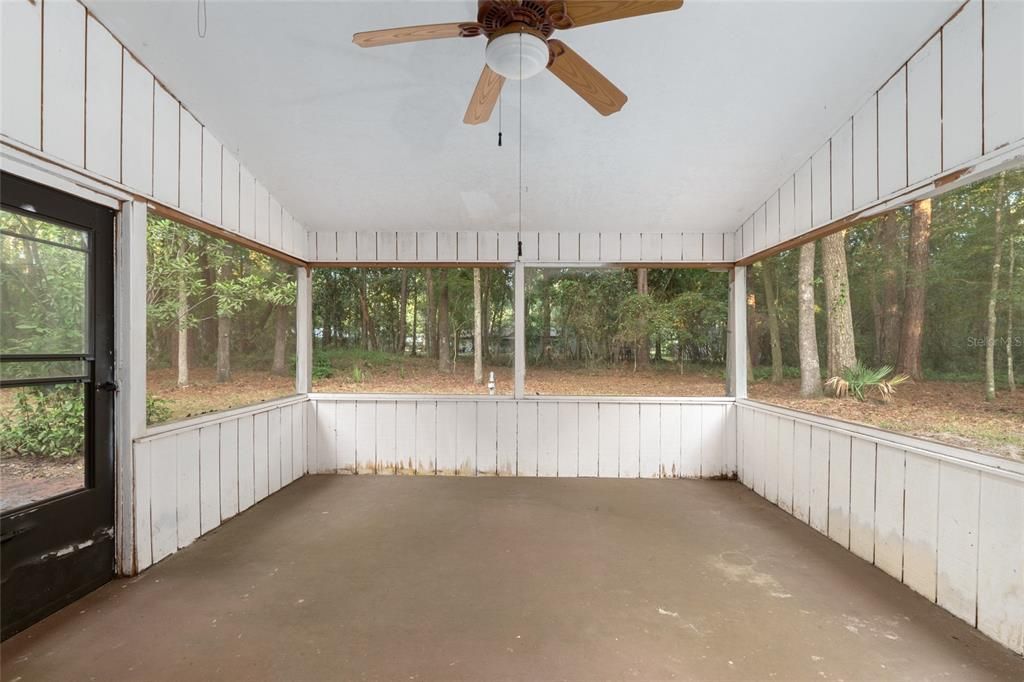 Active With Contract: $499,000 (4 beds, 2 baths, 2571 Square Feet)