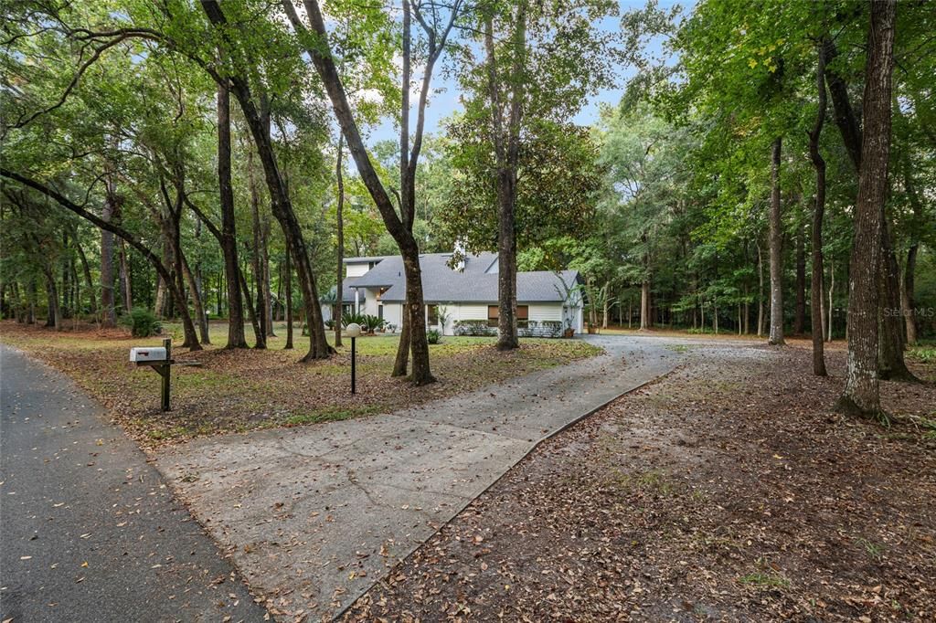 Active With Contract: $499,000 (4 beds, 2 baths, 2571 Square Feet)