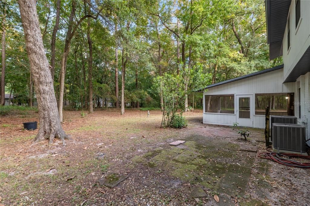 Active With Contract: $499,000 (4 beds, 2 baths, 2571 Square Feet)