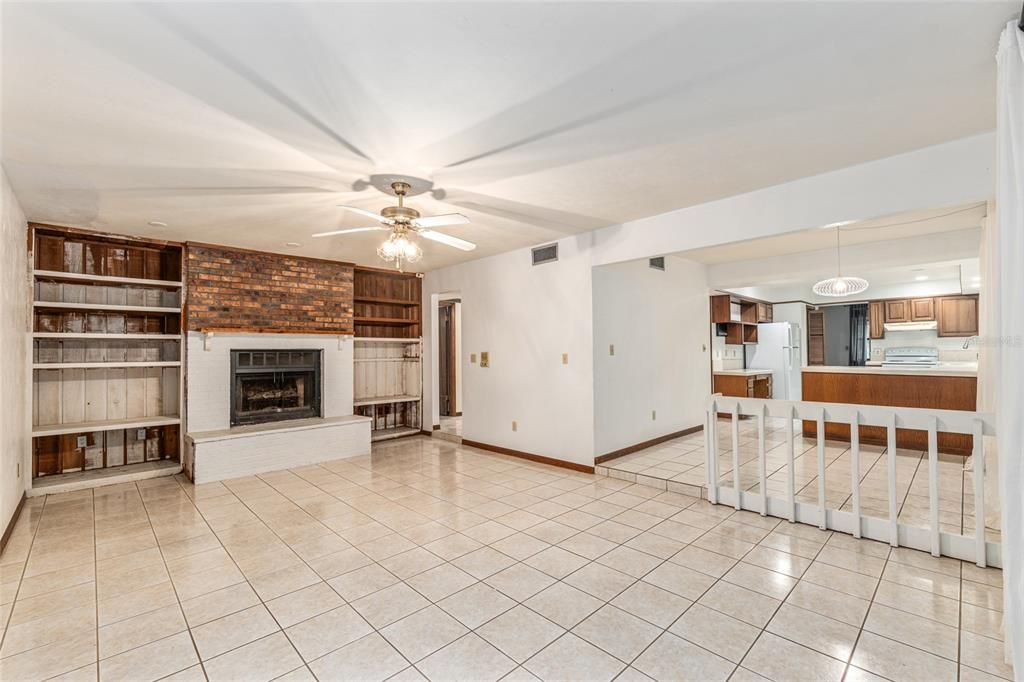 Active With Contract: $499,000 (4 beds, 2 baths, 2571 Square Feet)