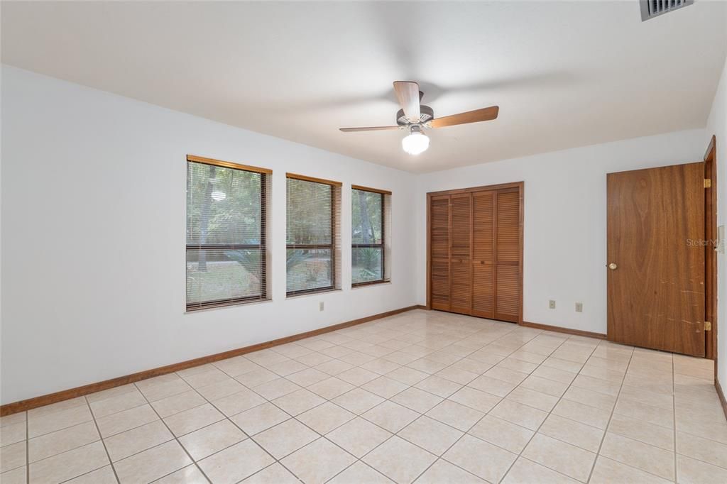 Active With Contract: $499,000 (4 beds, 2 baths, 2571 Square Feet)