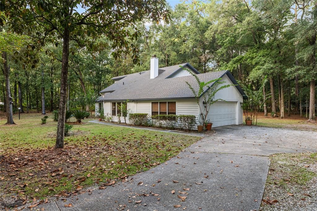 Active With Contract: $499,000 (4 beds, 2 baths, 2571 Square Feet)