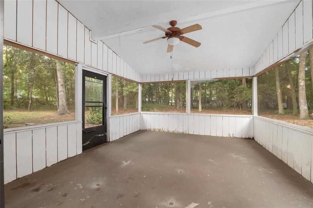 Active With Contract: $499,000 (4 beds, 2 baths, 2571 Square Feet)