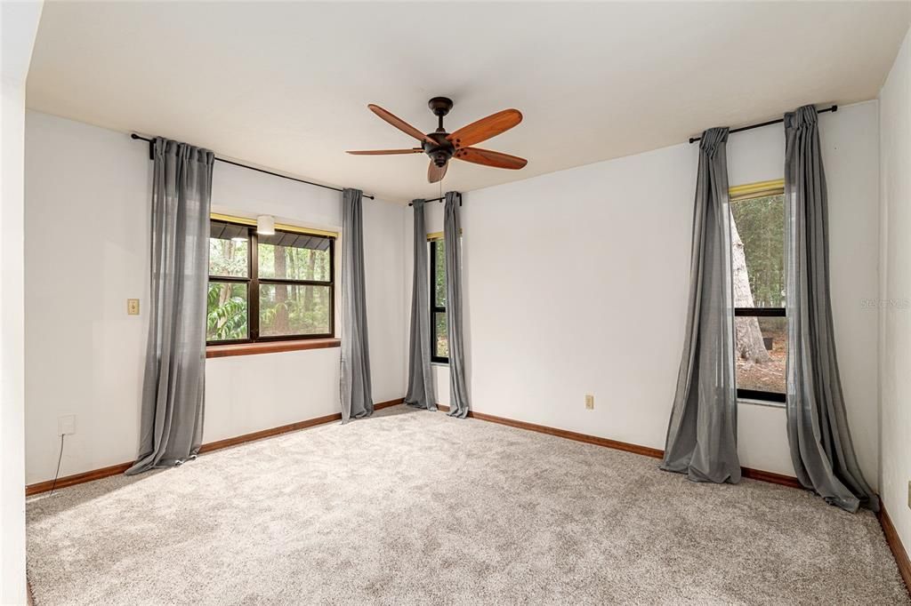 Active With Contract: $499,000 (4 beds, 2 baths, 2571 Square Feet)