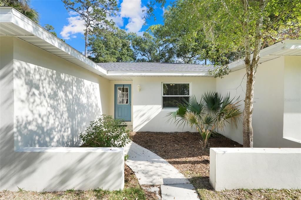 En Venta: $575,000 (5 camas, 3 baños, 2609 Pies cuadrados)