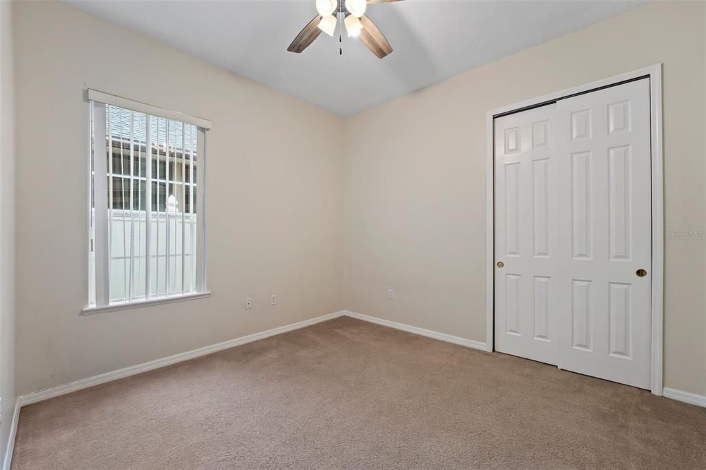 Activo con contrato: $2,995 (4 camas, 3 baños, 2278 Pies cuadrados)