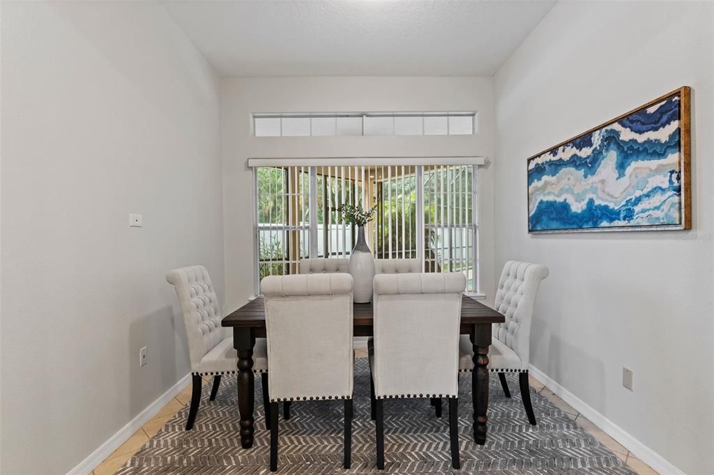 Activo con contrato: $2,995 (4 camas, 3 baños, 2278 Pies cuadrados)