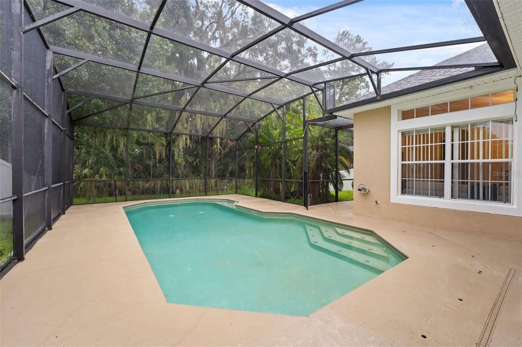 Activo con contrato: $2,995 (4 camas, 3 baños, 2278 Pies cuadrados)