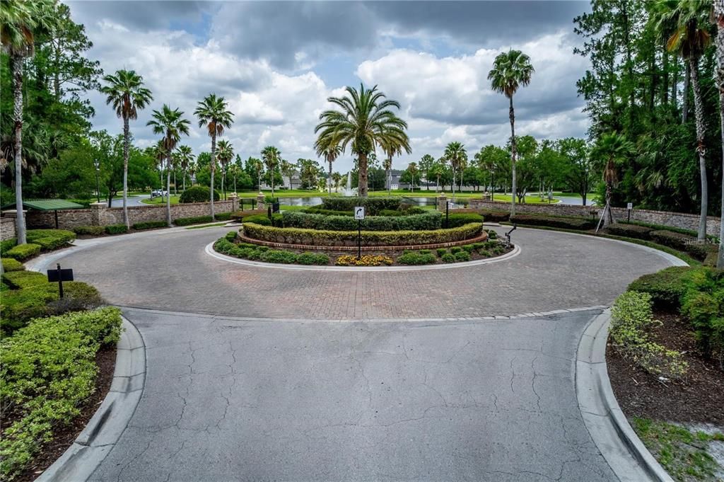 Activo con contrato: $2,995 (4 camas, 3 baños, 2278 Pies cuadrados)