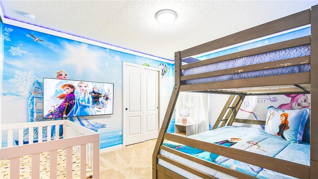 Active With Contract: $3,599 (7 beds, 5 baths, 3154 Square Feet)