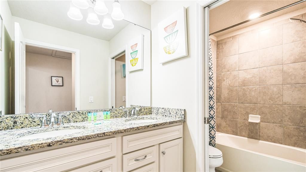 Active With Contract: $3,599 (7 beds, 5 baths, 3154 Square Feet)