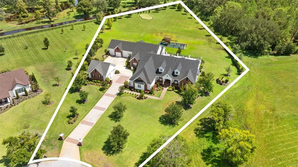 En Venta: $2,495,000 (6 camas, 5 baños, 5872 Pies cuadrados)