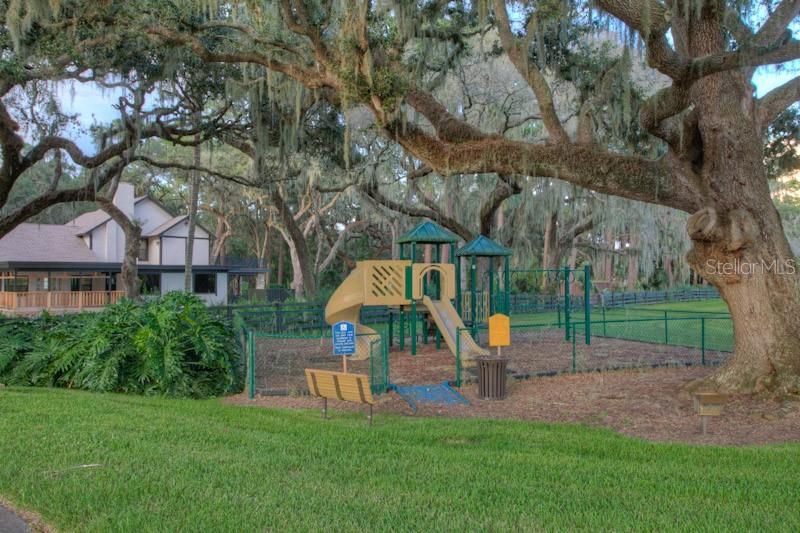 En Venta: $2,495,000 (6 camas, 5 baños, 5872 Pies cuadrados)