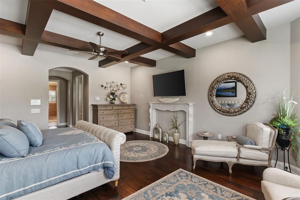 En Venta: $2,495,000 (6 camas, 5 baños, 5872 Pies cuadrados)