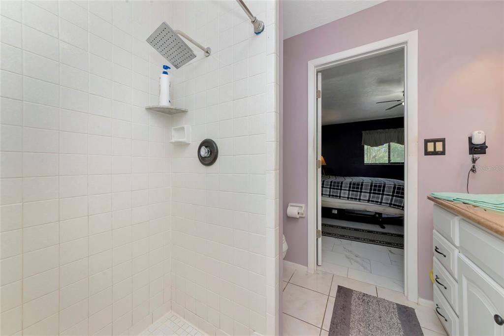 Active With Contract: $799,000 (3 beds, 2 baths, 1660 Square Feet)