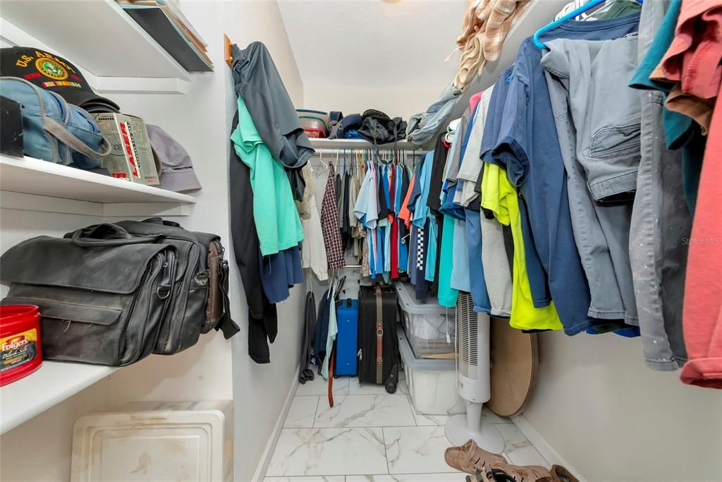 Active With Contract: $799,000 (3 beds, 2 baths, 1660 Square Feet)