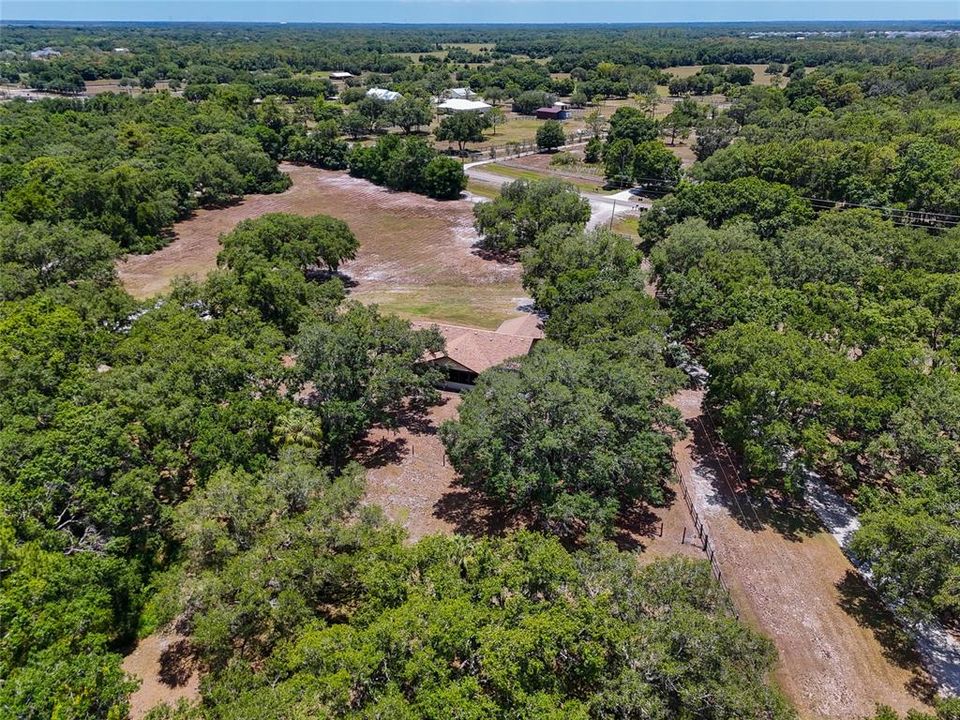 Active With Contract: $799,000 (3 beds, 2 baths, 1660 Square Feet)